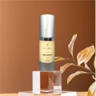 尊寵保濕粉底乳-32ml 